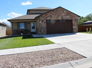 3301 Thomas Rd, Cheyenne, WY 82009