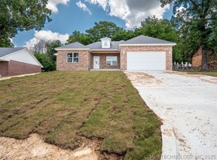 2002 Whippoorwill Dr, McAlester, OK 74501