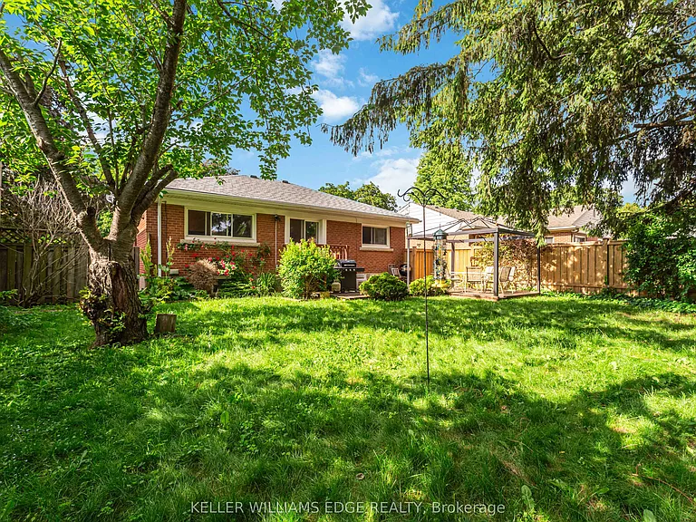 21 Sheridan Ln — Photo 32