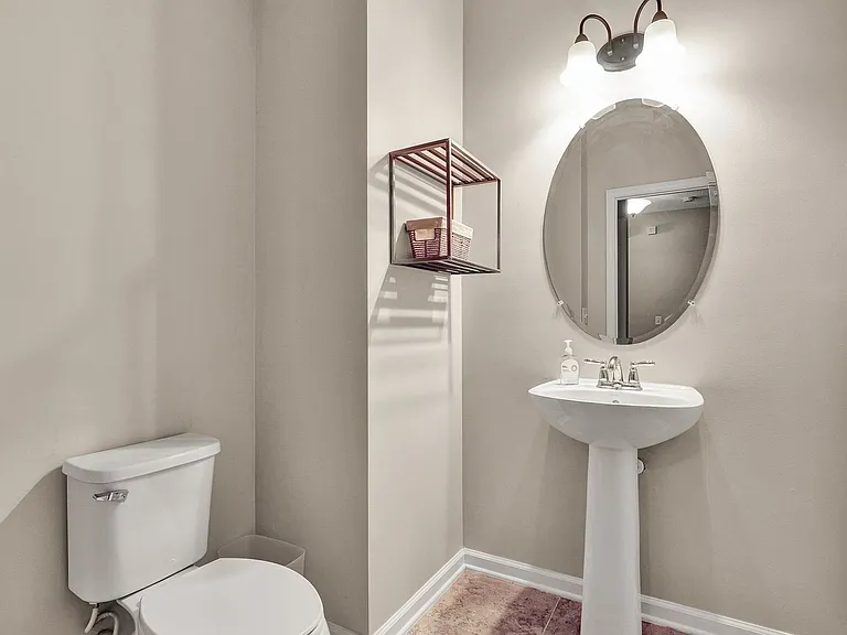 54 Adelanto Ave — Photo 10
