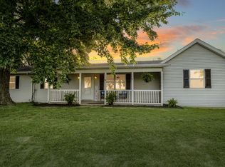 12236 Applegate Rd, Bridgeport, IL 62417