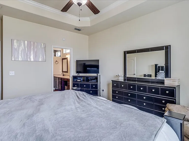 2242 Anacua St — Photo 23