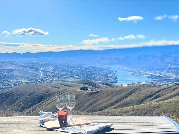 3rd image of 6971 Burch Mountain Road