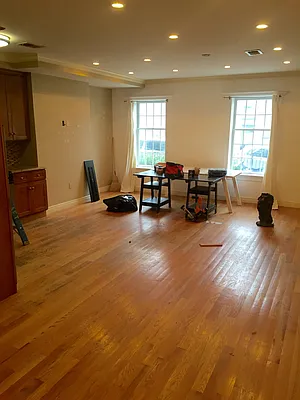 Rented by Bezell Group | media 31