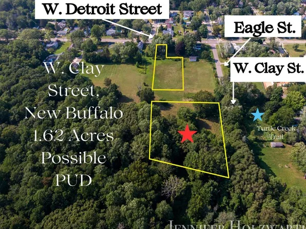W Clay St, New Buffalo, MI 49117
