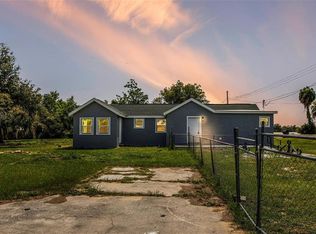 205 E Cornell St, Avon Park, FL 33825