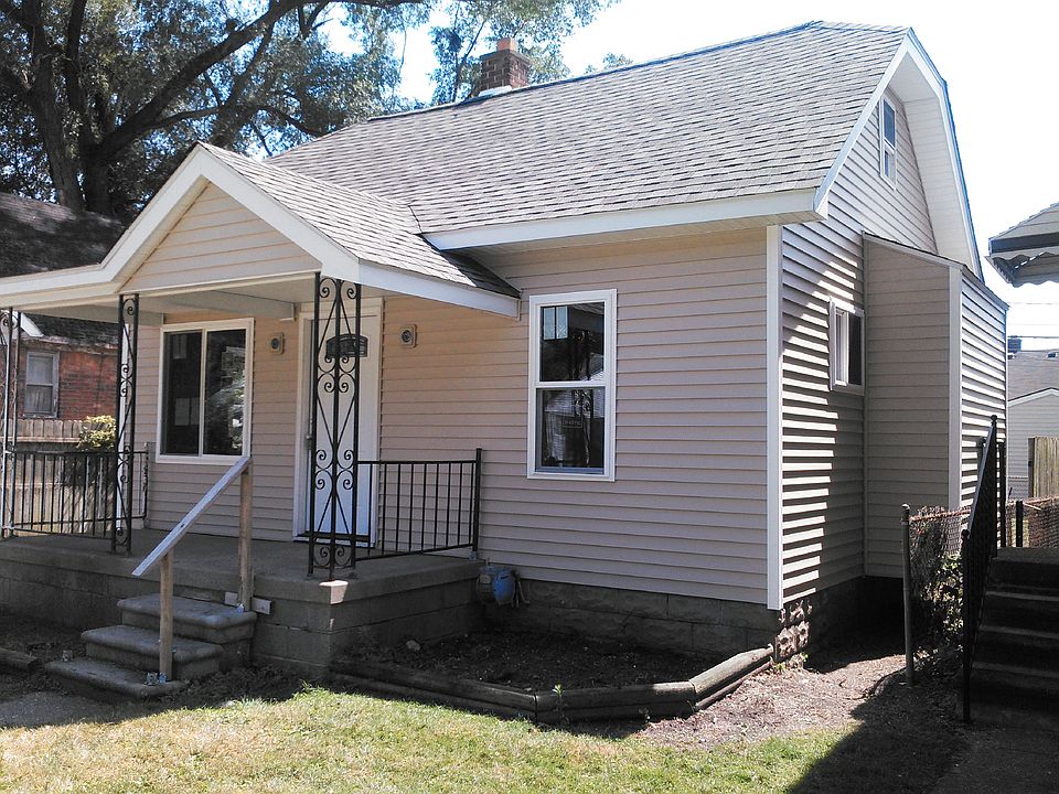 2nd image of 157 W Garfield Ave