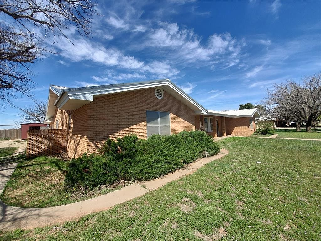 1501 Avenue M St, Seagraves, TX 79359 Zillow