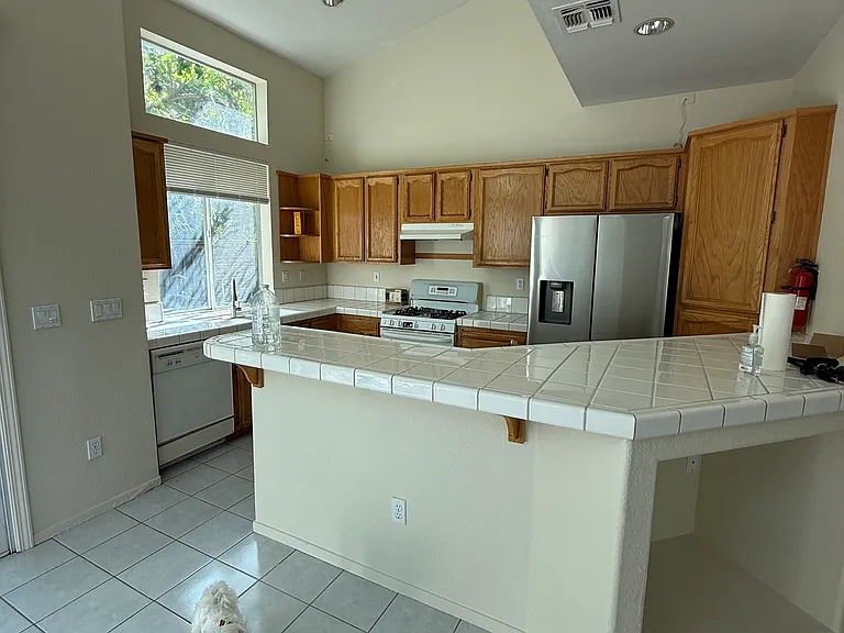 282 Oak Briar Ct — Photo 8
