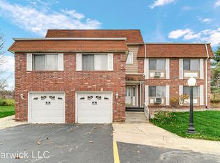8184 Mount Ct #B, Crown Pt, IN 46307