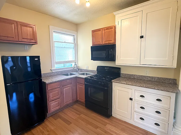 524 Georgia St #304 — Photo 7
