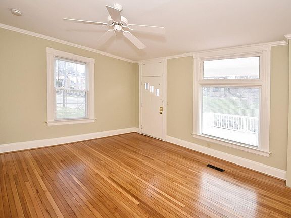 2nd image of 3262 Linwood Ave