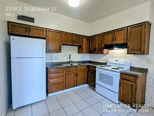 2558 E Sequoyah St Photo 1