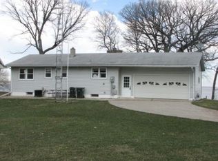10 9th Ave E, Osakis, MN 56360