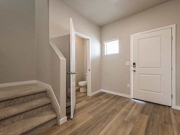4th image of 7404 Poudre St
