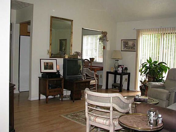 5th image of 9181 Northgate Ct