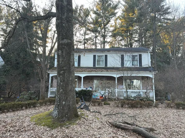 124 Crofton Dr, Pittsburgh, PA 15238