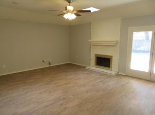 6015 73rd St, Lubbock, TX 79424