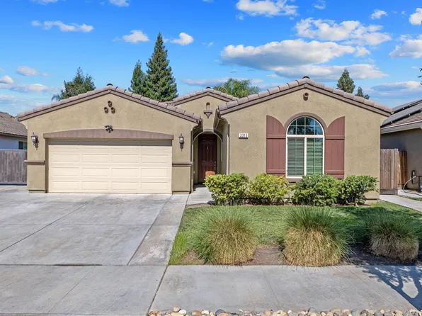 3315 S Meadowbrook Street, Visalia, CA 93292