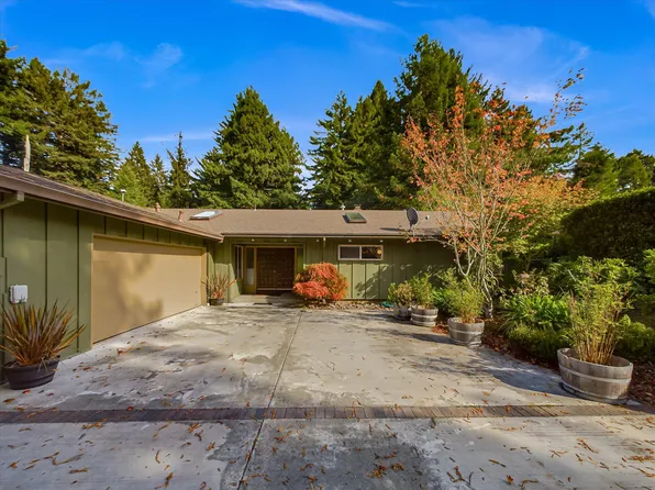 5231 Blackberry Ln, Eureka, CA 95503