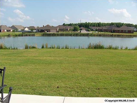 4th image of 648 Summer Cove Cir NW