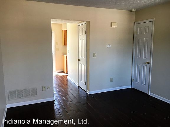 3rd image of 3660 Elmore Ct E