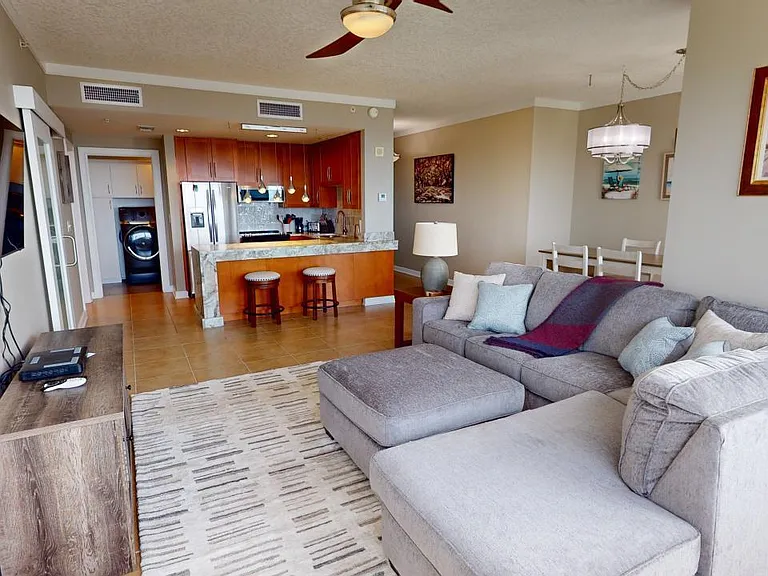 2060 Beach Blvd #1603 — Photo 3