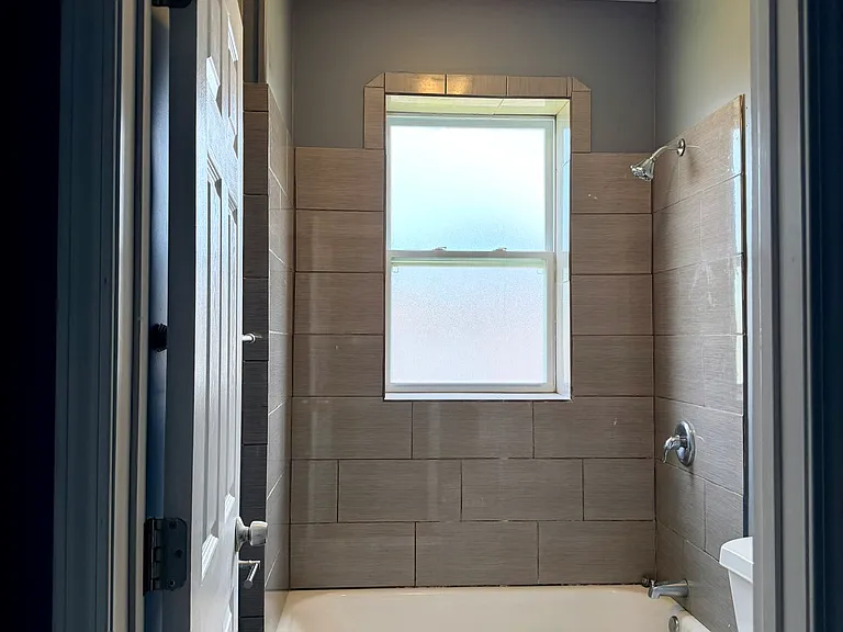 5811 Thekla Ave #5809 — Photo 7