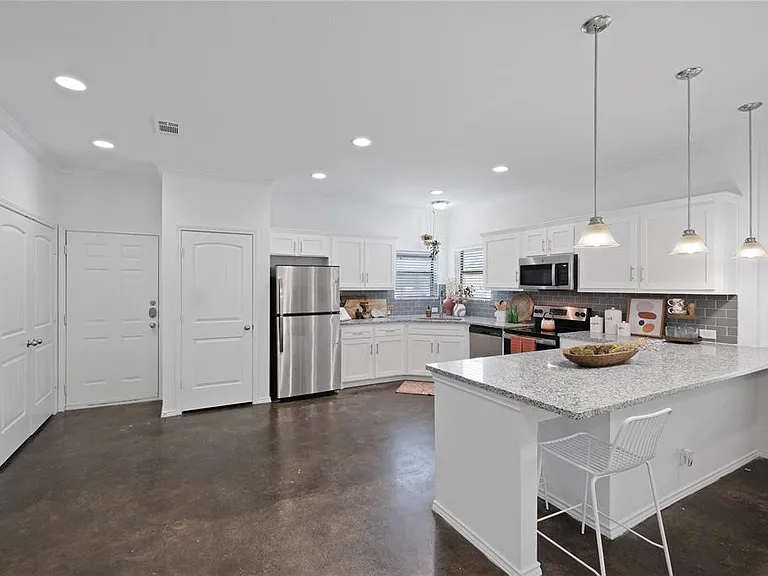 12710-101 Englemann Dr — Photo 12