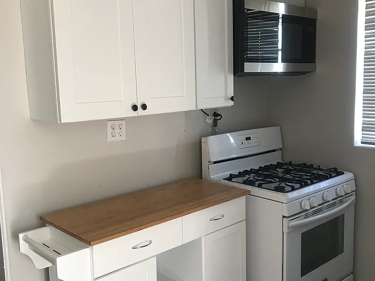 1616 E Waverly St — Photo 11