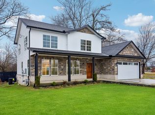 304 Fountain Head Rd, Portland, TN 37148