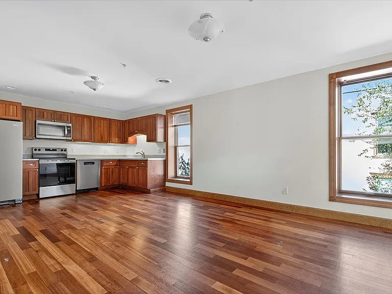 432 Broadway #26 — Photo 3