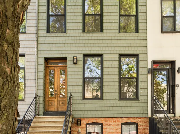 258 Woodbine Street image 1 of 16