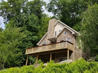 154 Kickapoo Dr, Hazle Township, PA 18202