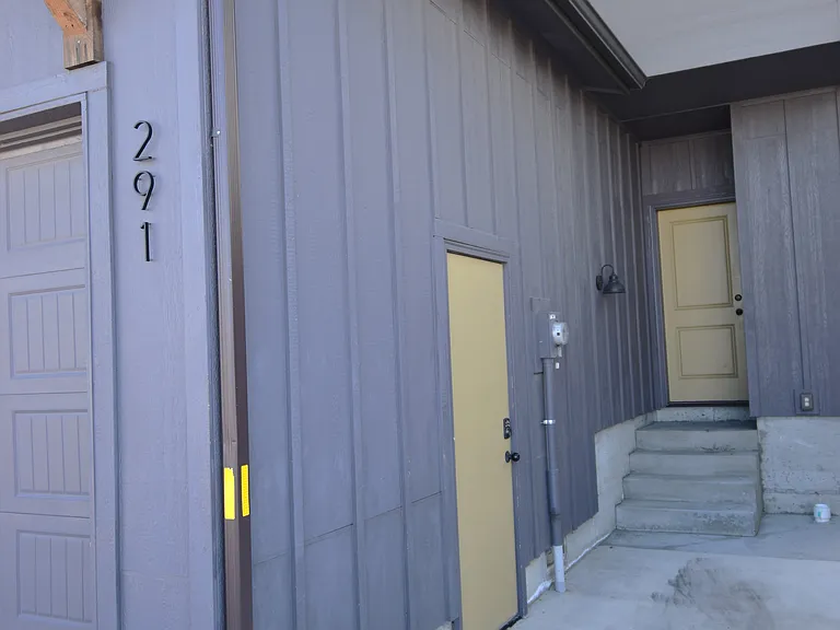 291 E Thurman Mill Ln — Photo 2