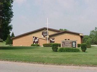 234 S Hackett Rd, Waterloo, IA 50701