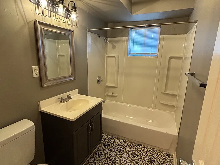 520 W 14th Pl #204 — Photo 8