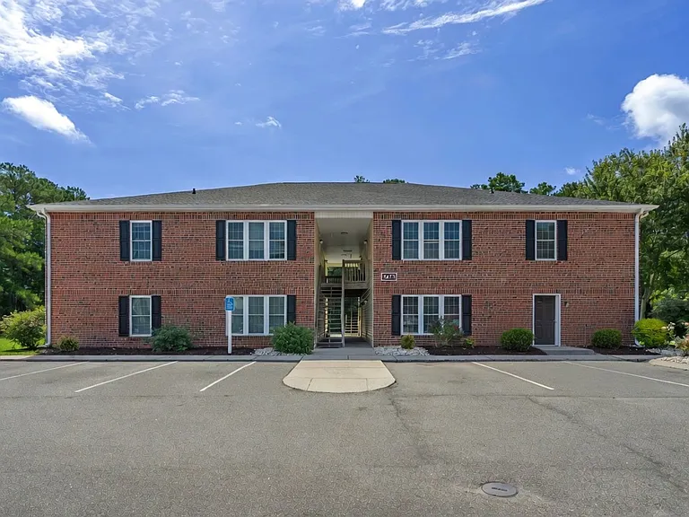 3695 Claypond Rd #H — Photo 56