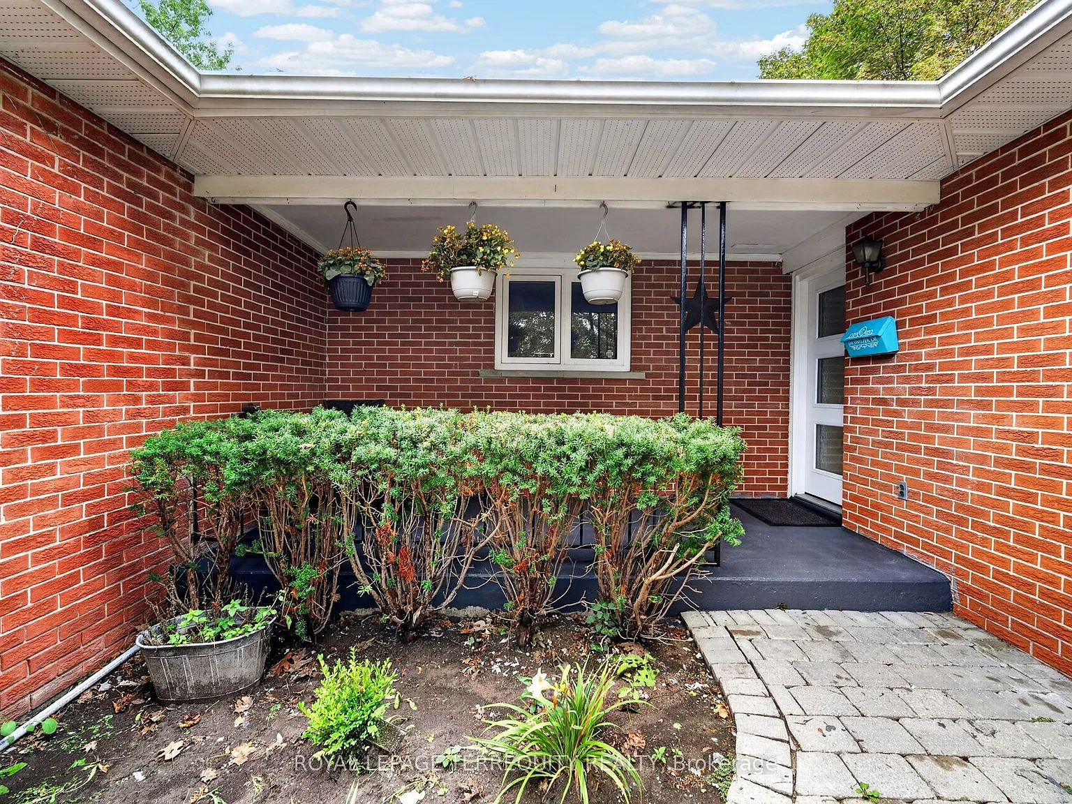 3 bed, $2,700 — Photo 4