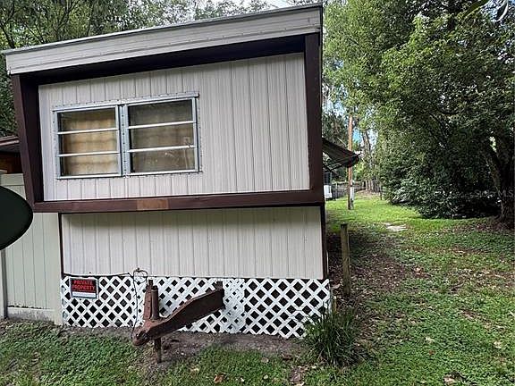 2nd image of 902 MONTANA AVENUE