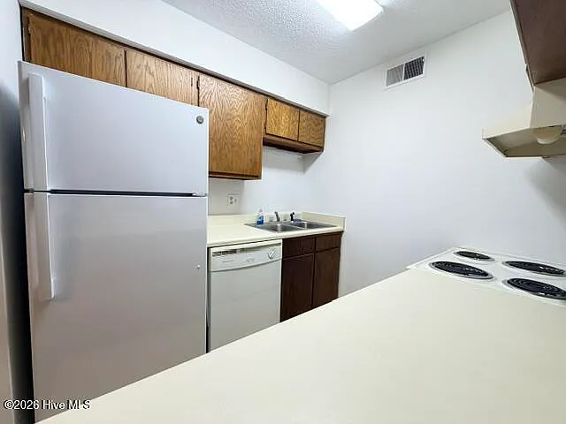 10168 Beach Dr SW #4102 — Photo 14