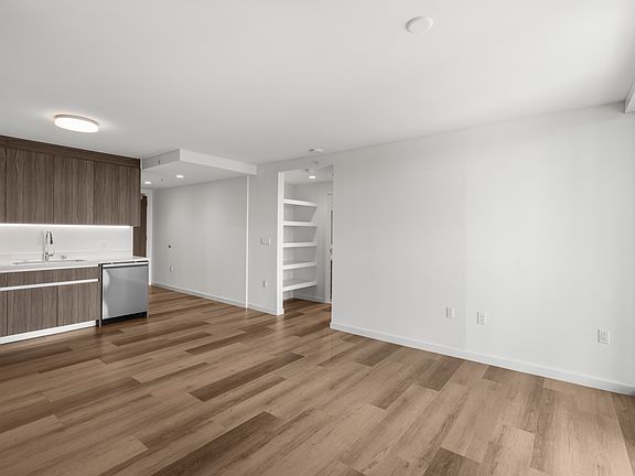 5th image of 1515 Liona St #4107L