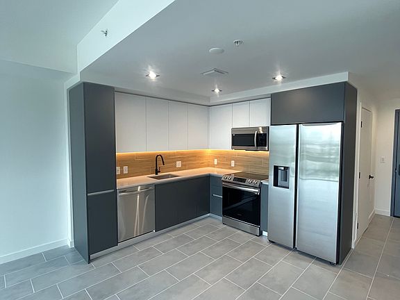 2nd image of 126 NE 21st St #S2