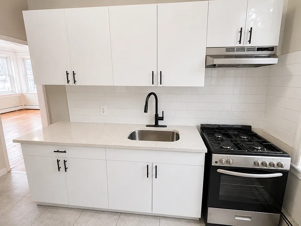 637-643 Central Ave #643-3L