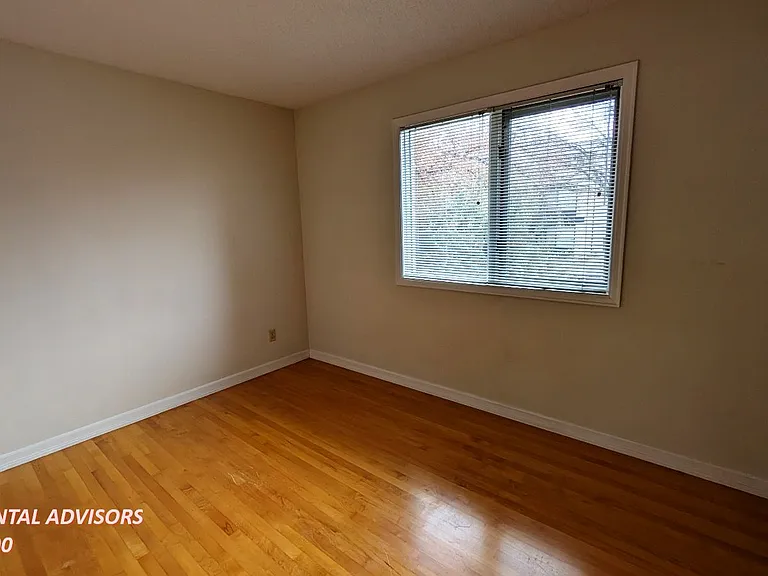 1732 23rd Ave NW — Photo 8