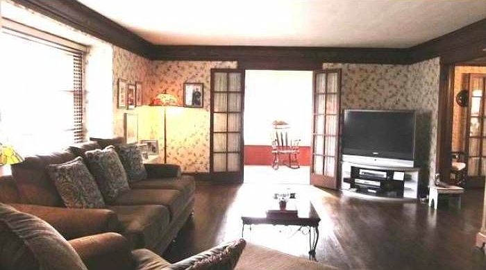 SPACIOUS LIV. RM W/H/W/F