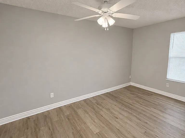 4015 Stonedike Dr — Photo 16
