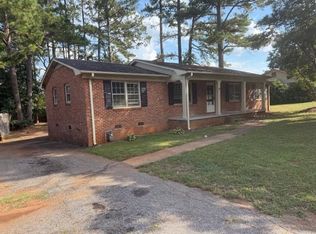 2031 Evergreen Dr, Boiling Springs, SC 29316