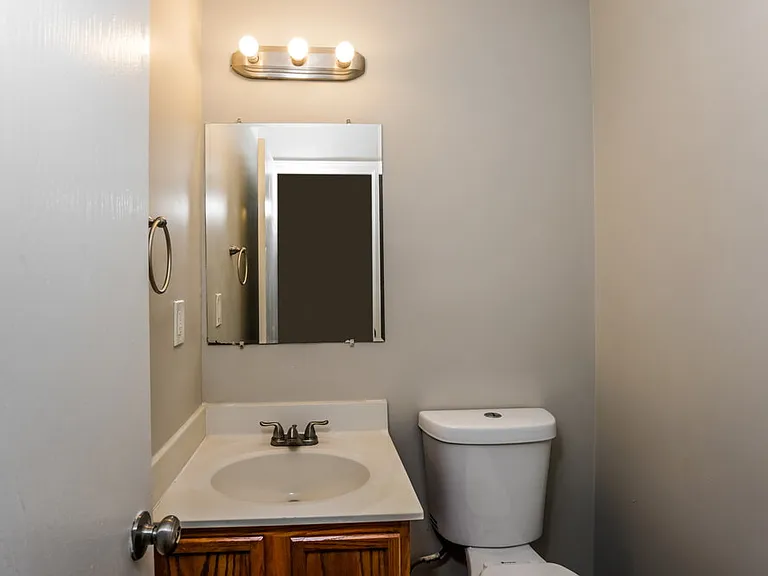 6311 Hackel Dr — Photo 16