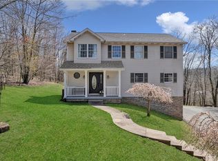 303 Sharon Dr, Hookstown, PA 15050
